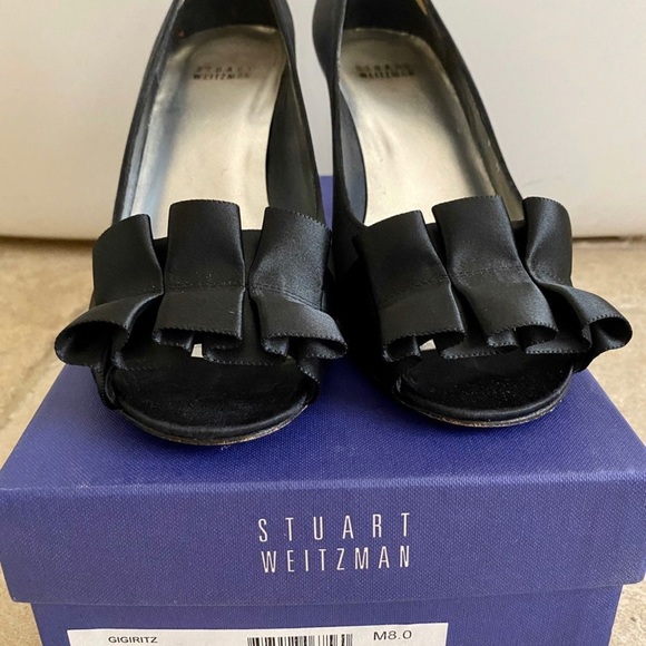Stewart Weitzman Gigiritz Satin Pump - Picture 3 of 5